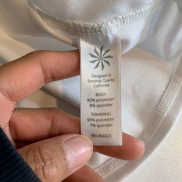 Athleta T Shirt Womens S Small White Gray Running Wild Crew Raglan Sleeve Tee - Picture 9 of 12